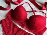 Quels accessoires associés avec votre tenue coquine pour le séduire?