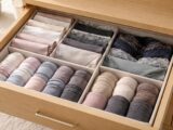 découvrez nos astuces pour bien ranger vos slips et optimiser l'espace de vos tiroirs de lingerie, alliant organisation et praticité au quotidien.